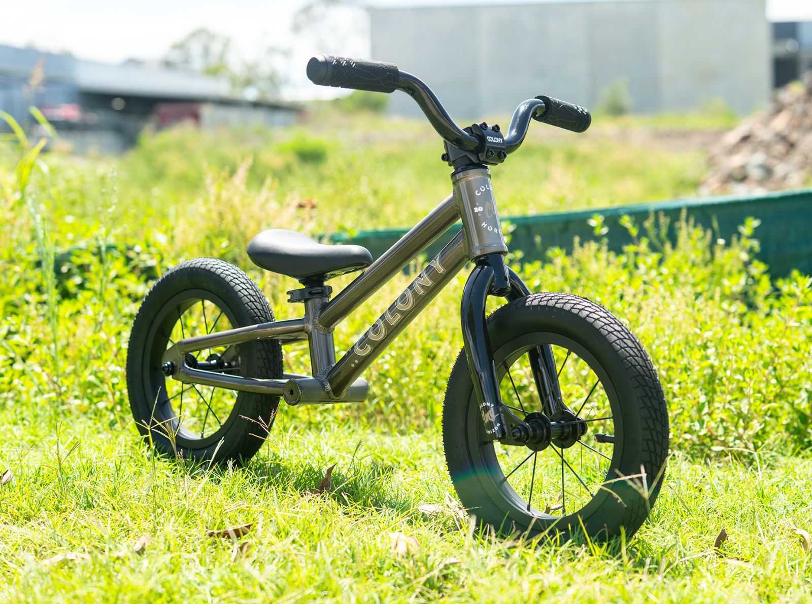 colony 12 inch horizon balance bike clear black