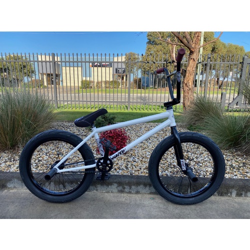 Fly Savanna Custom Build