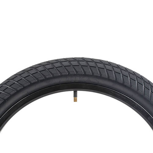 Relic Flatout Tyre Black 2.4